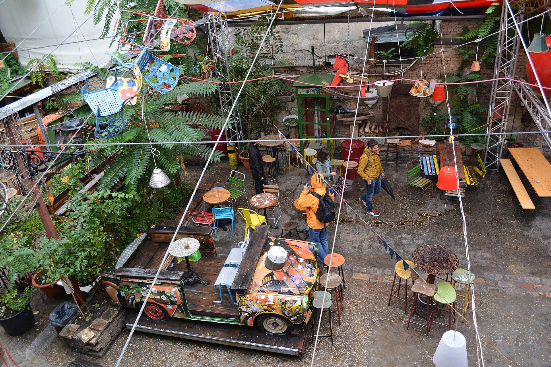 Szimpla kert, Budapest